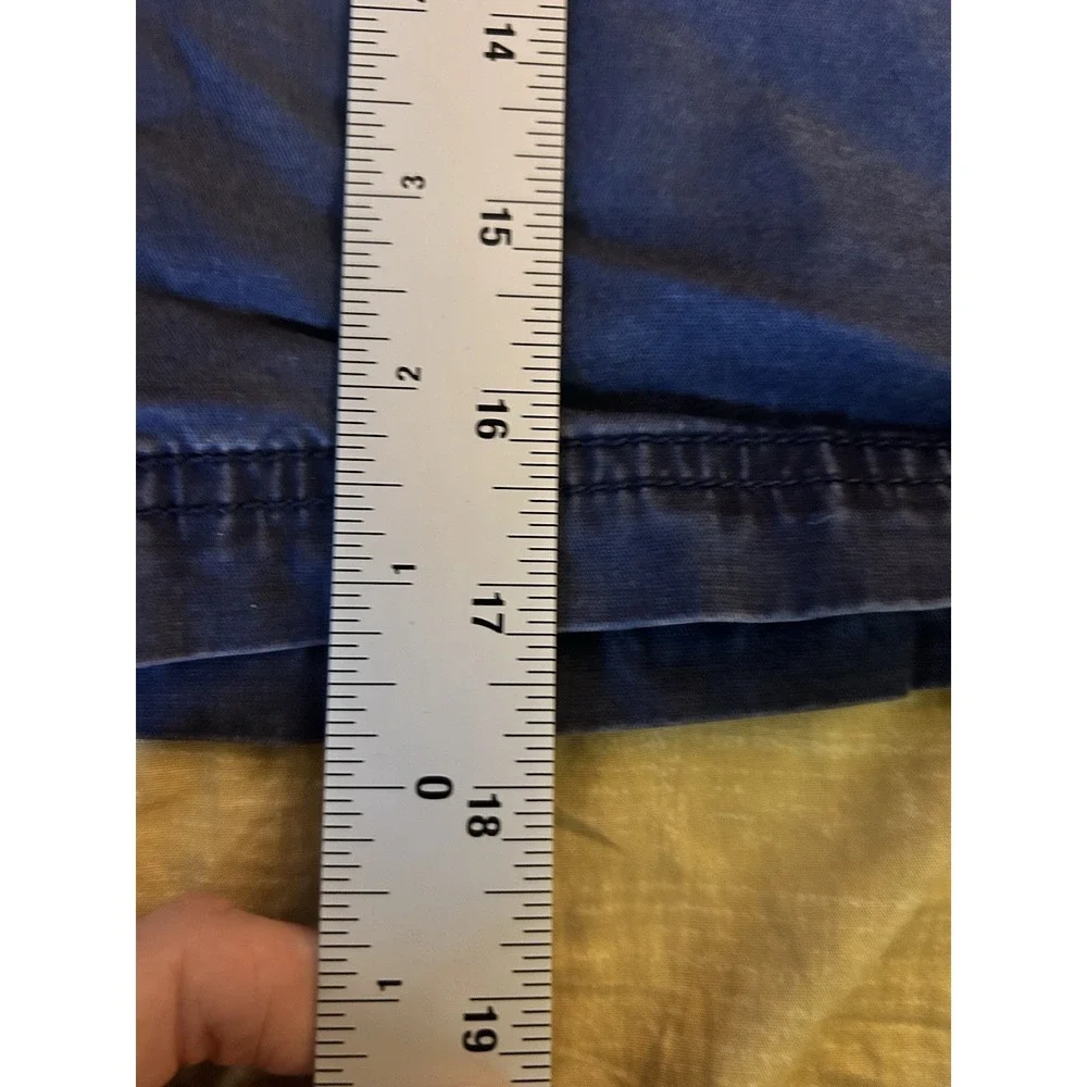 Magellan Outdoors Men's XL Navy Performance Fishing Shorts Elastic Waist Pockets